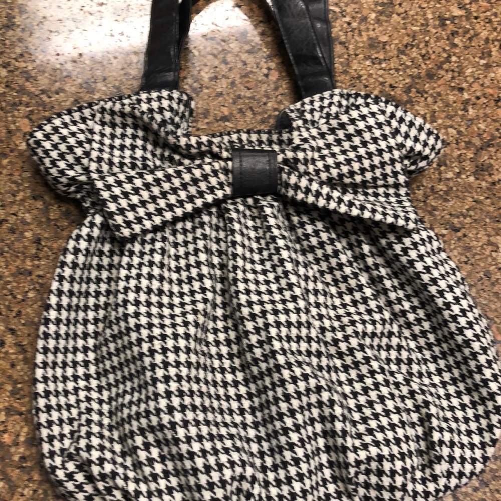 Houndstooth purse with bow